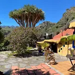 Vivelorural Casa La Cuevita, Santa Brigida (Gran Canaria)