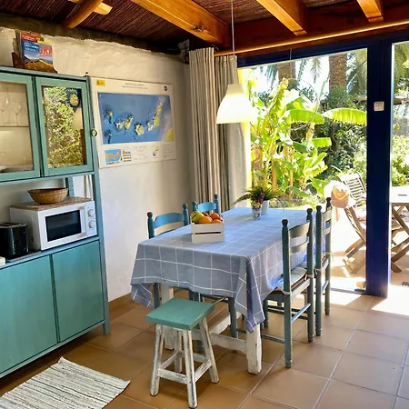 Vivelorural Casa La Cuevita, Landhuis Santa Brígida