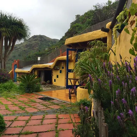 Vivelorural Casa La Cuevita, * 산타 비르지타